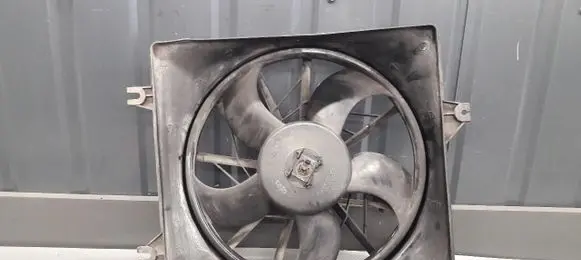 Hyundai Lantra II Electric radiator cooling fan 4569631