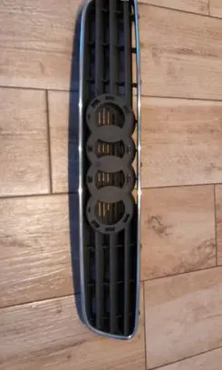 Audi A3 S3 8L Front grill 8L0807683