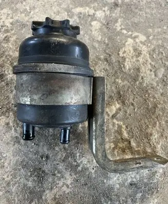 Opel Frontera A Power steering fluid tank/reservoir