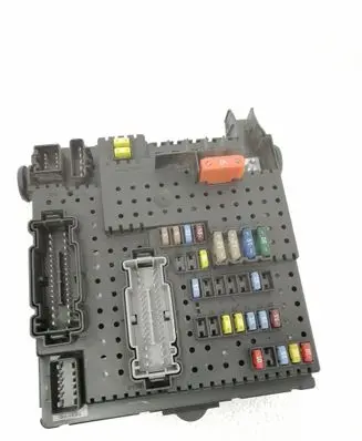 Volvo V70 Fuse box set 8688264