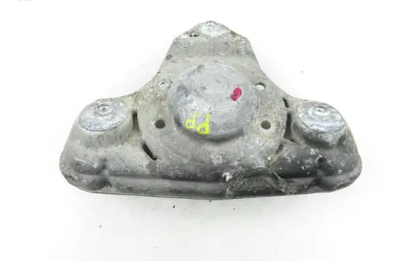 Volkswagen PASSAT B5.5 Front upper strut mount 8D0412383E