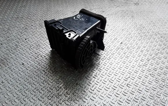 Nissan X-Trail T30 Dash center air vent grill E6475171