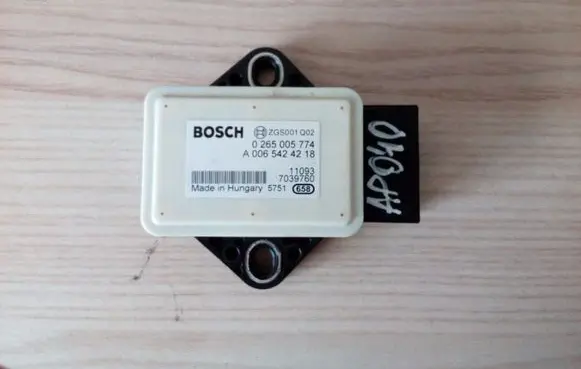 Mercedes-Benz Vito Viano W639 ESP (stability program) switch A0065424218 AP040
