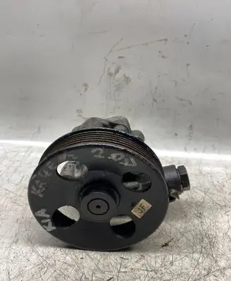 KIA Carens I Power steering pump 0k2kc32600