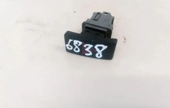 Toyota Avensis T270 Hazard light switch
