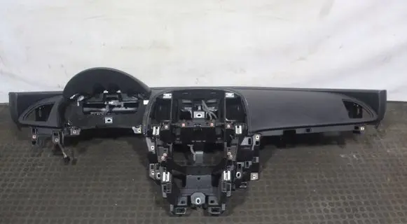 Opel Astra J Dashboard