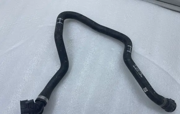 BMW i4 Engine coolant pipe/hose 8477899 16269713
