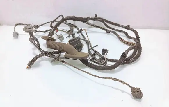Ford Focus Tailgate/trunk wiring harness BV6T17N400BHC BV6T17N400