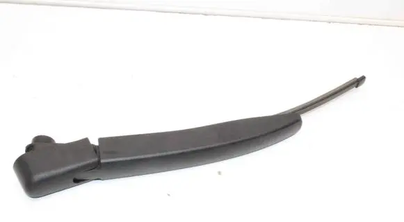 Ford Focus Rear wiper blade arm