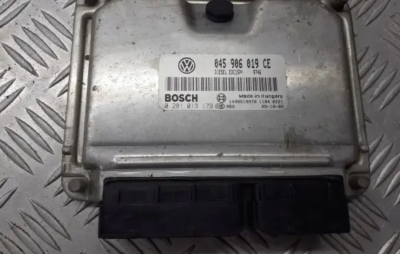 Skoda Fabia Mk2 (5J) Engine control unit/module ECU 045906019CE