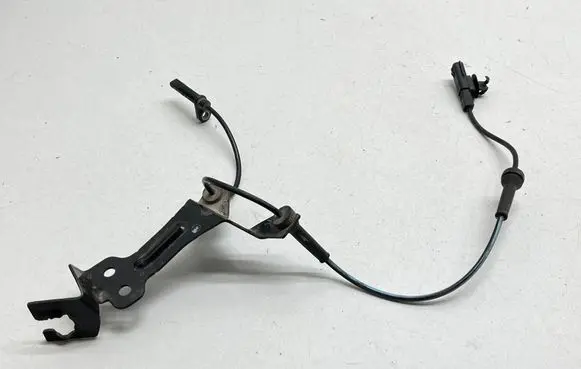 Nissan Qashqai J12 ABS brake wheel speed sensor 479106UA0A