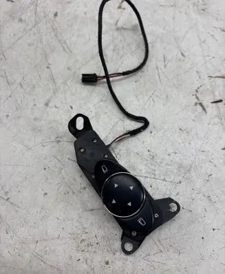 Mercedes-Benz E W211 Wing mirror switch 2118208310 03211010