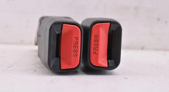 Hyundai ix35 Middle seatbelt buckle (rear) 1K06897482
