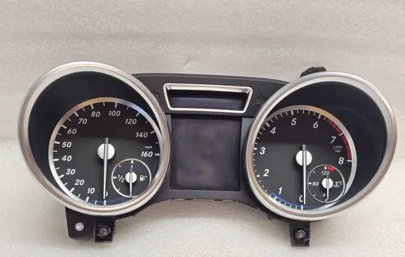 Mercedes-Benz GL X166 Speedometer (instrument cluster) A1669003106