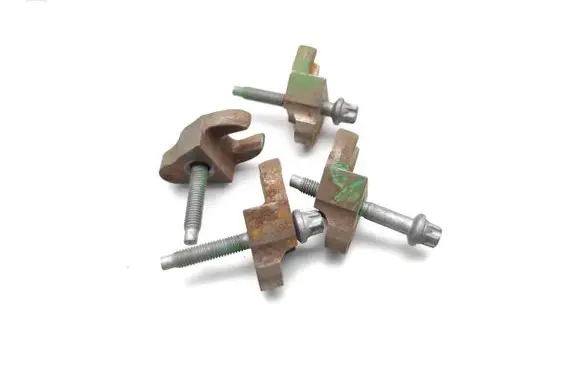 Peugeot Partner Fuel Injector clamp holder 