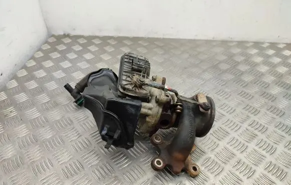 Volkswagen Golf VII Turbo 04C129656K 04C145702Q