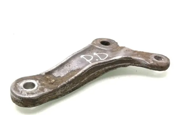 BMW 5 E60 E61 Sway bar bush bracket, front 6758528