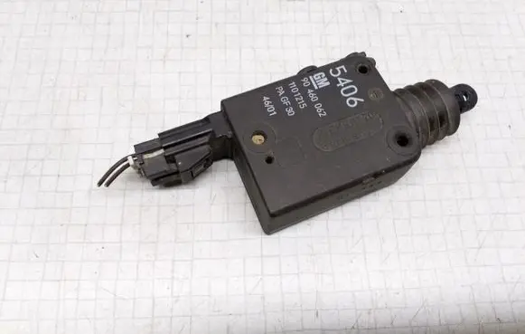 Opel Zafira A Central locking motor 90460062 1101215