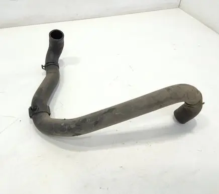 Volkswagen PASSAT B6 Engine coolant pipe/hose