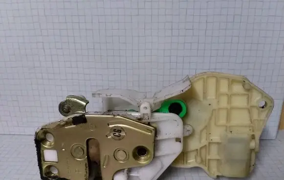Honda Jazz Rear door lock