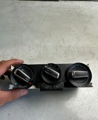 Volkswagen Polo V 6R Climate control unit 901514510002 U5383003 6R0820045J