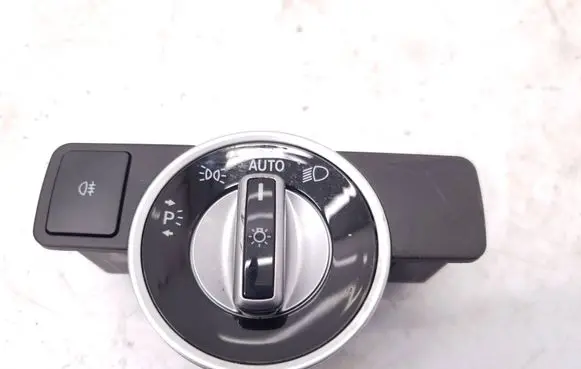 Mercedes-Benz GLA W156 X156 Light switch A2129050551 10091531