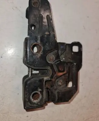 Engine bonnet/hood lock/catch