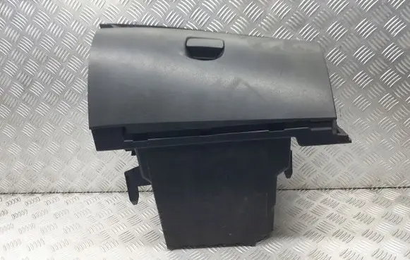 Renault Megane III Glove box 685000007R