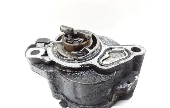Volvo V50 Vacuum pump D1562B0910P