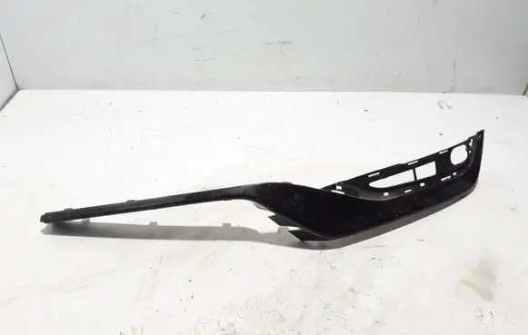 Front bumper splitter molding