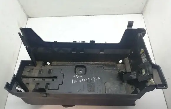 Opel Insignia A Battery box tray 23128538