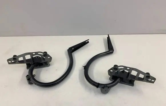 Mercedes-Benz C W205 Tailgate/trunk/boot hinge A2057500328 A2057500428