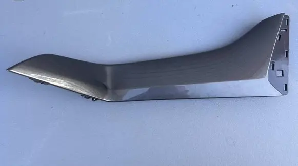 Opel Corsa F Dashboard glove box trim 39181172