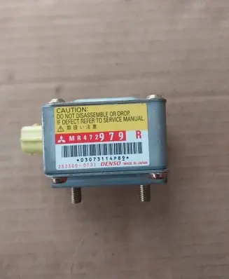 Mitsubishi Pajero Airbag deployment crash/impact sensor MR472979 03073114P89 2523000731