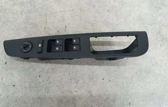 KIA Ceed Quarter vent window switch 823511H010