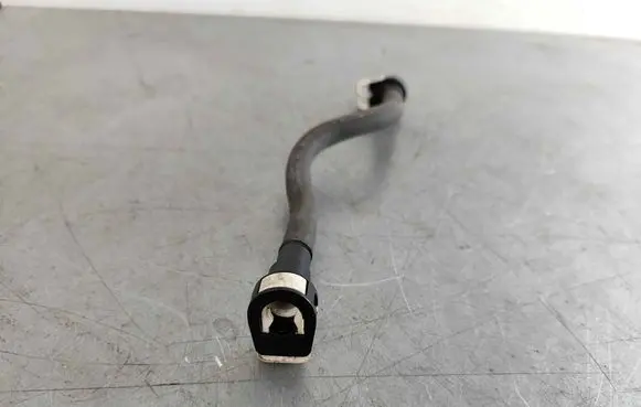 Volvo S90, V90 Fuel line pipe 31372389