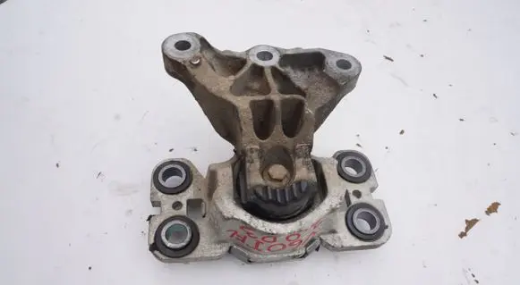 Nissan e-NV200 Driveshaft support bearing bracket 