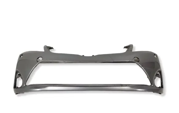 Toyota Avensis T270 Front bumper 