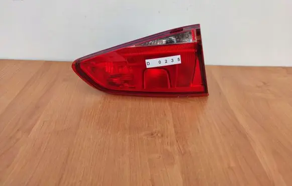 Volkswagen Golf VII Tailgate rear/tail lights 5G0945093M