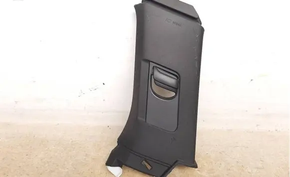 Volvo XC90 (C) pillar trim 31363591