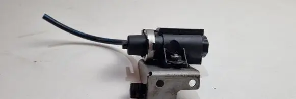 BMW 1 E81 E87 Turbo solenoid valve 72279600