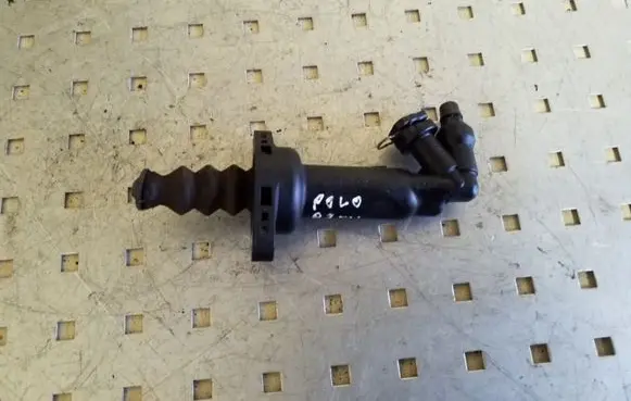 Volkswagen Polo IV 9N3 Clutch slave cylinder 6Q0721261E