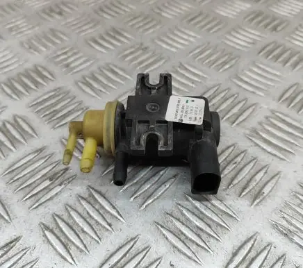 Skoda Superb B8 (3V) Turbo solenoid valve 1K0906627B 4011464A
