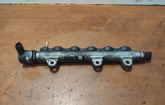 Renault Trafic II (X83) Fuel main line pipe 022393 0445214155 8200842432