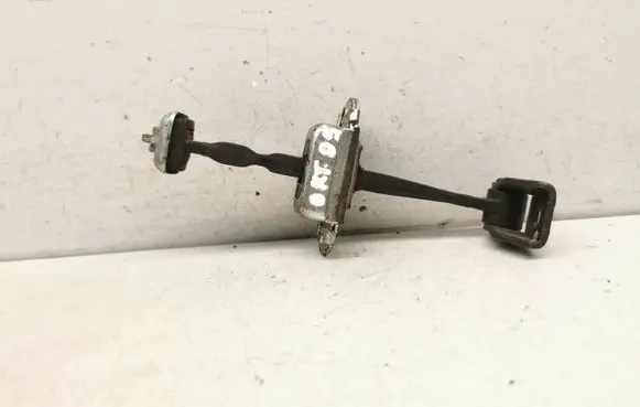 Skoda Octavia Mk2 (1Z) Front door check strap stopper 1Z0837249