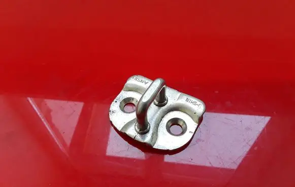 Suzuki SX4 Rear door lock loop/hook striker 6H07