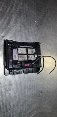 Skoda Octavia Mk3 (5E) Wireless charging module 3V0035502