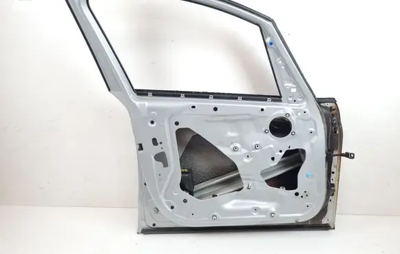 BMW 2 F46 Front door