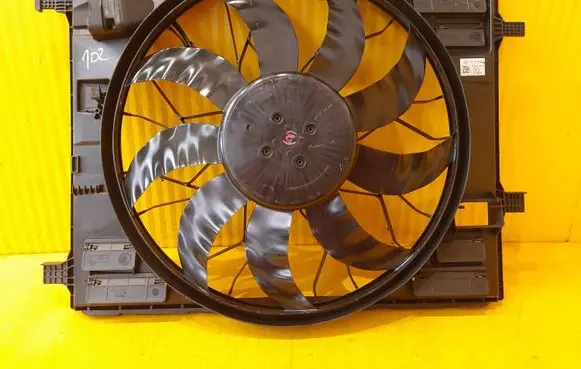 Mercedes-Benz C W206 Electric radiator cooling fan A0999069801