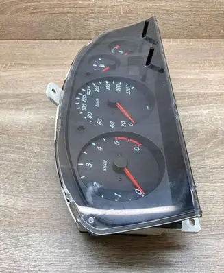 Nissan Almera N16 Speedometer (instrument cluster) BM476